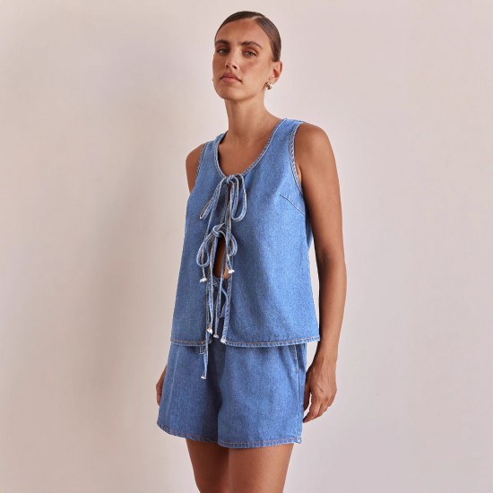 Independent cross-border European and American style summer fashion casual sleeveless tie-down high-waisted women's vest denim shorts set Independent cross-border European and American style summer fashion casual sleeveless tie-down high-waisted women's vest denim shorts set